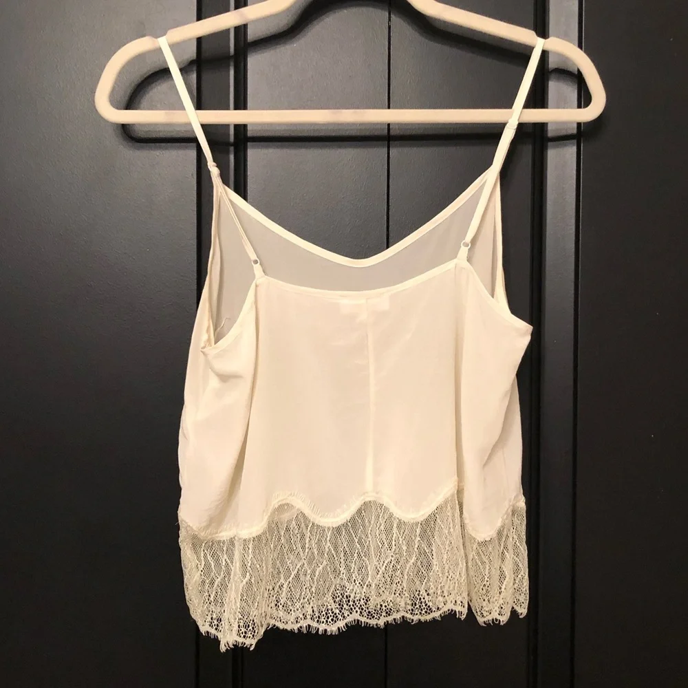 SOLD -Wilfred 100% Silk Top - Picture 3 of 10